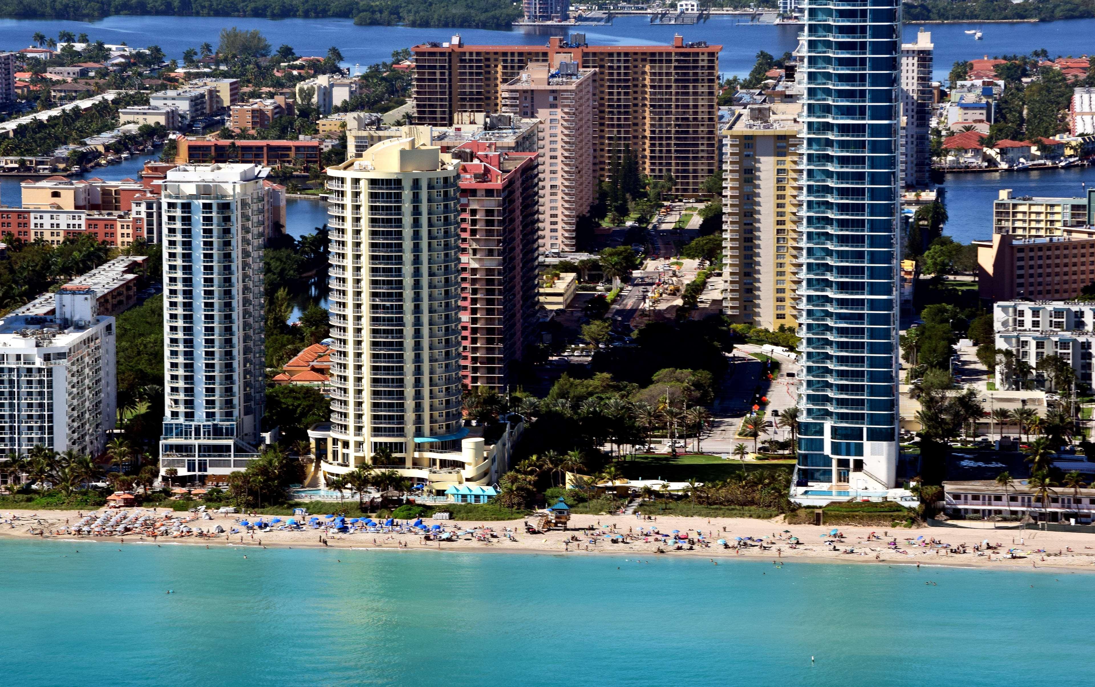 Doubletree By Hilton Ocean Point Resort - North Miami Beach Sunny Isles Beach Bagian luar foto